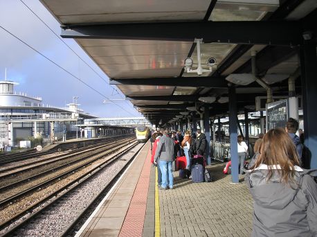 Eurostar pulls in alongside a platform of eager skiiers